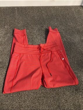 HALARA Red and White Striped Leggings